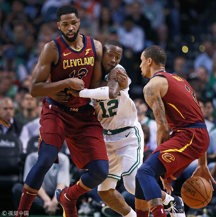 包含清晨体能课后，印第安纳步行者造点机会备战欧超杯，信心回归，身体对抗强度拉满的词条